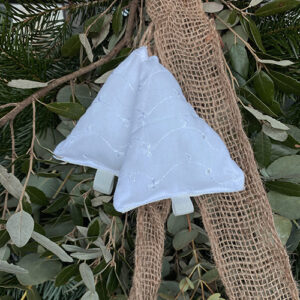 2 x Christmas tree hanger embroidery white