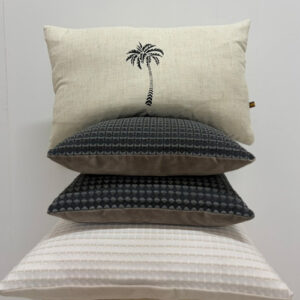Kussen blockprint palm, met gerecyclede donsveren vulling